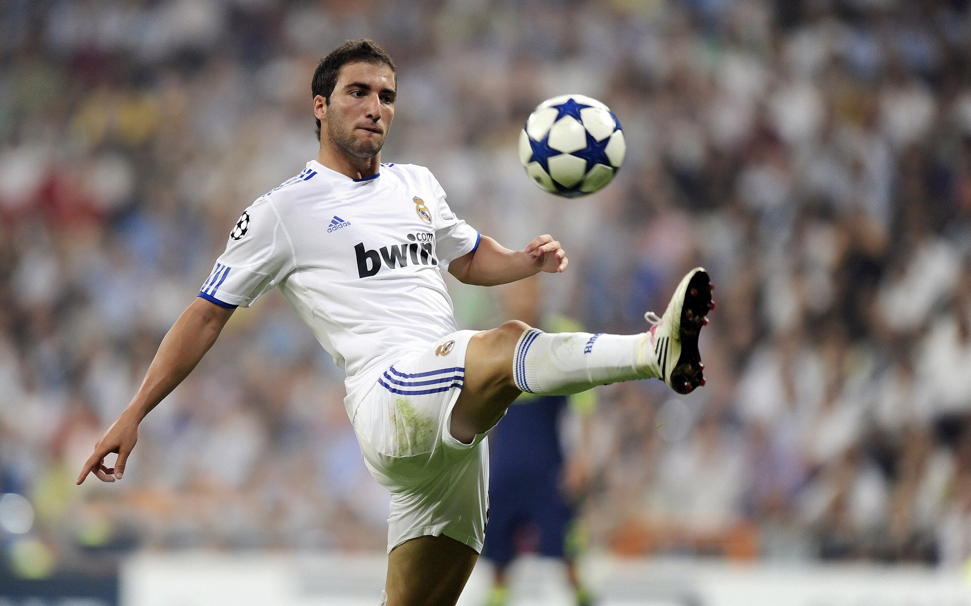 雷霆斩落骑士，杰伦·格林个人能力完全展现，一颗新星如何照亮胜利之路