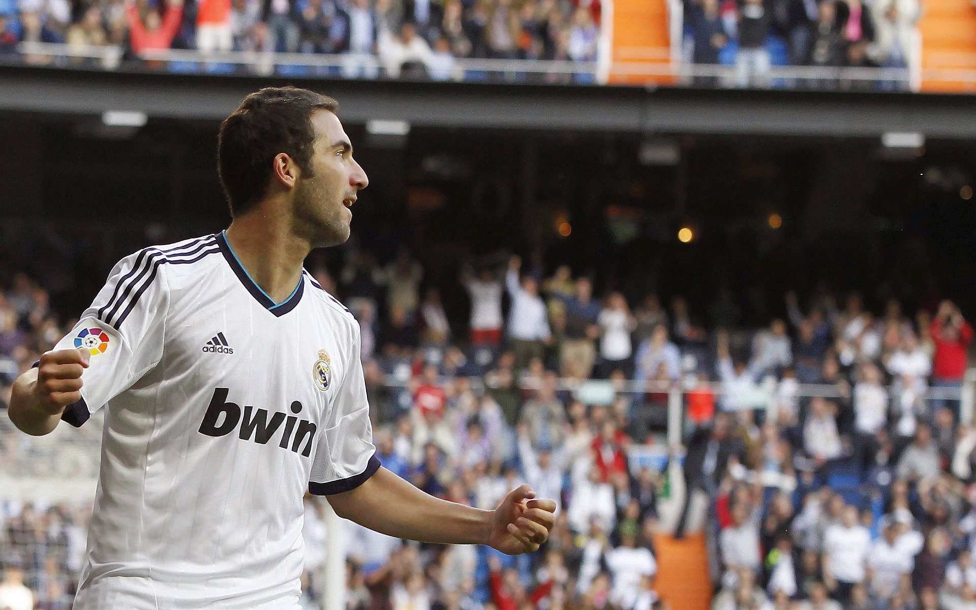 字母哥的钢铁洪流，当希腊怪兽撞上波波维奇的叹息之墙