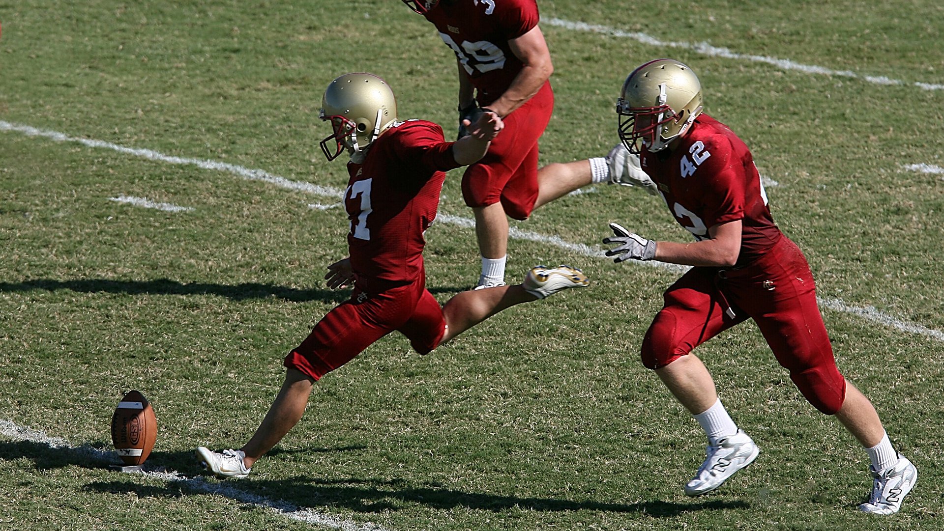 米切尔攻防两端统治，雄鹿淘汰赛过关奇才