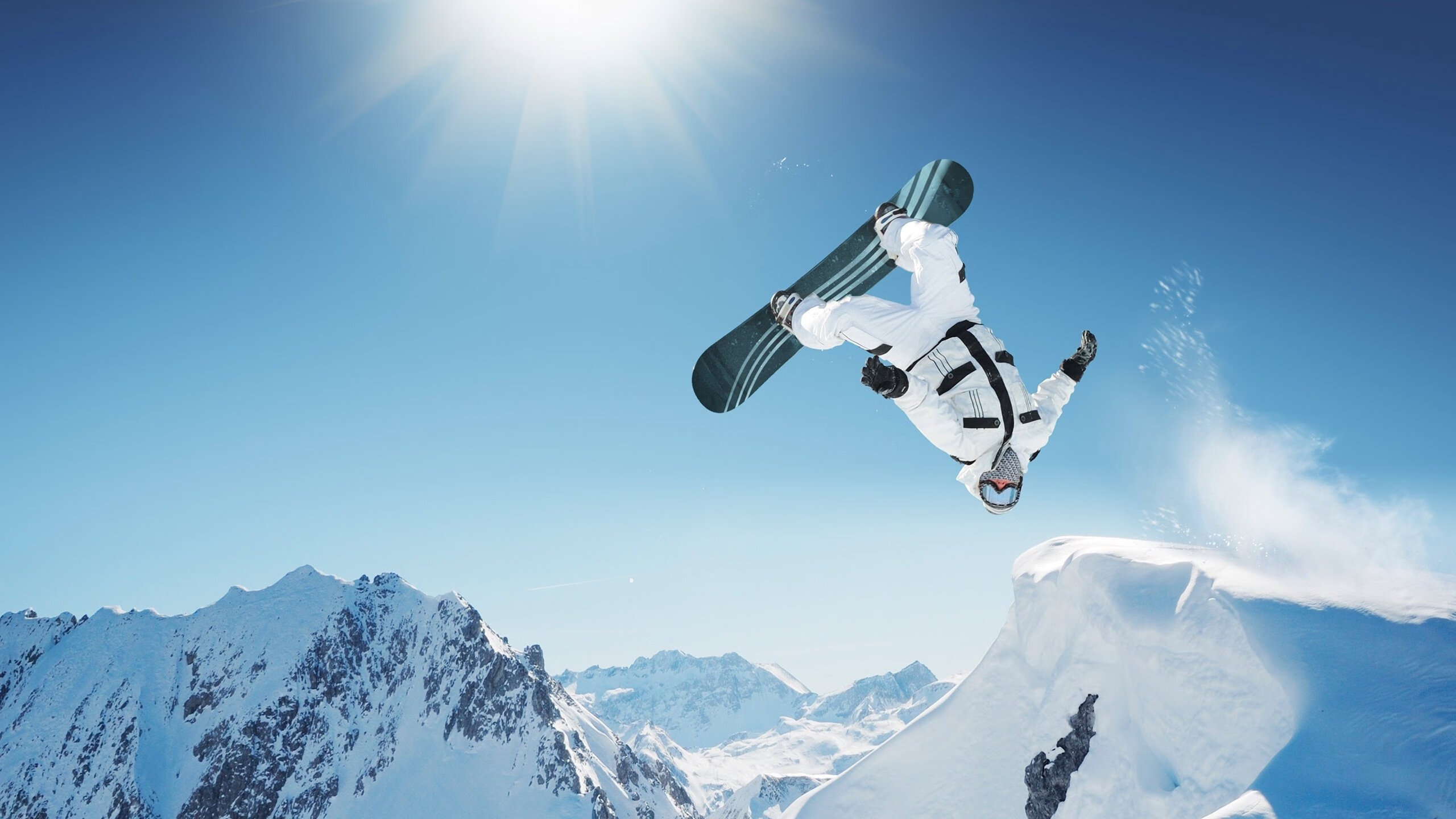 东决关键战之夜，塔图姆持续制造杀伤，用最古典的方式雕刻胜利