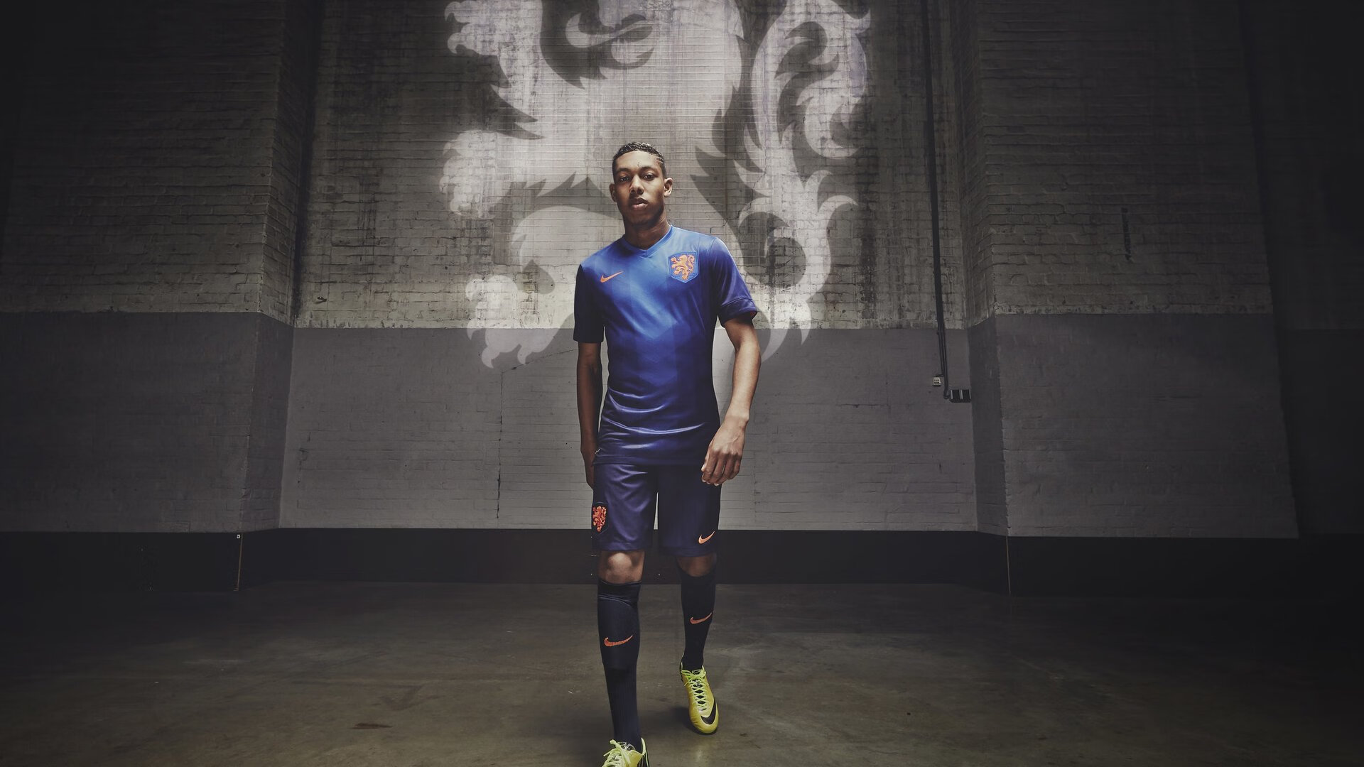 巴斯托尼，几内亚铁闸单节锁死皇家社会，无名英雄的逆袭密码