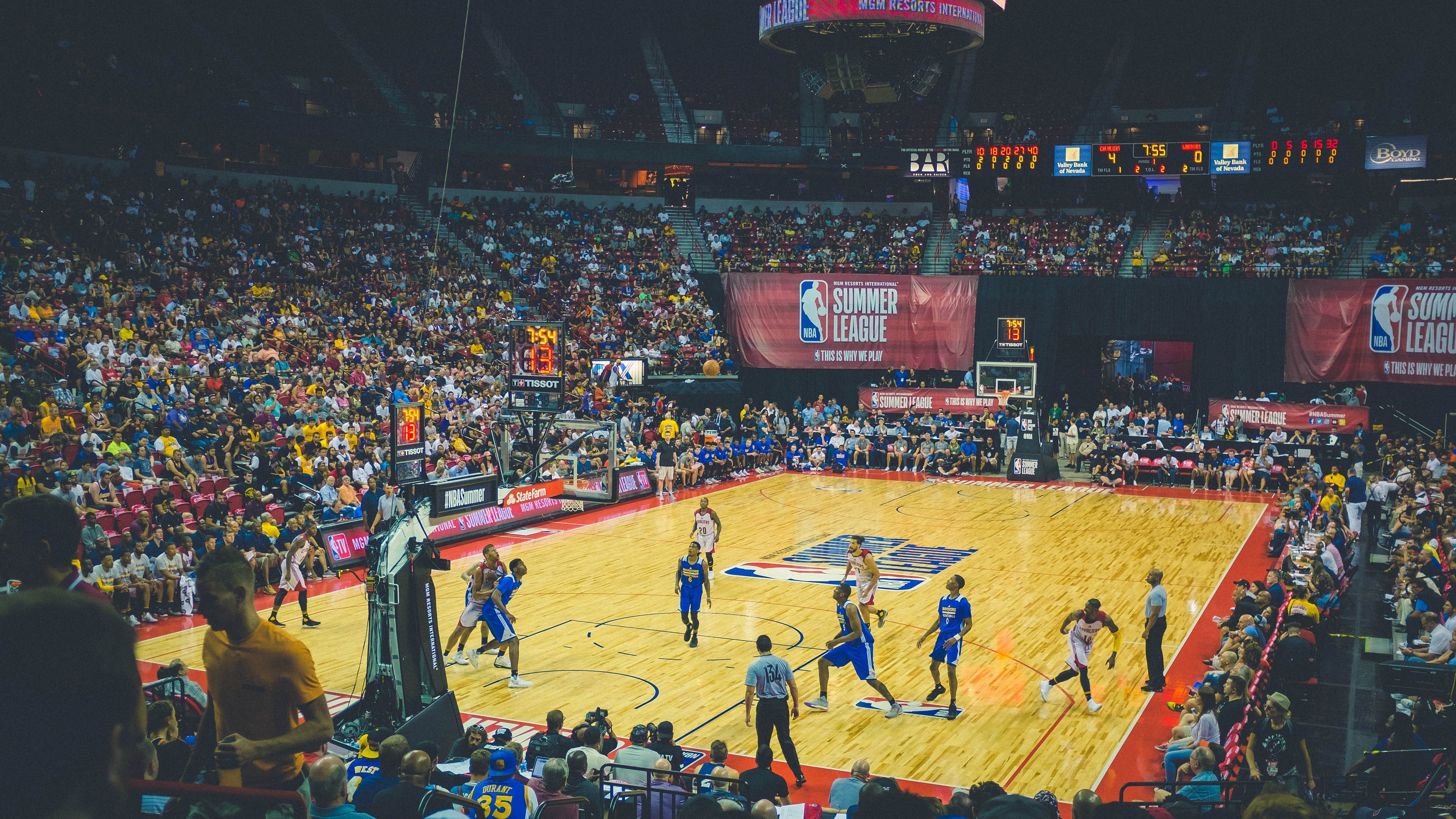 伦纳德比赛走势一手掌控,火箭击败爵士