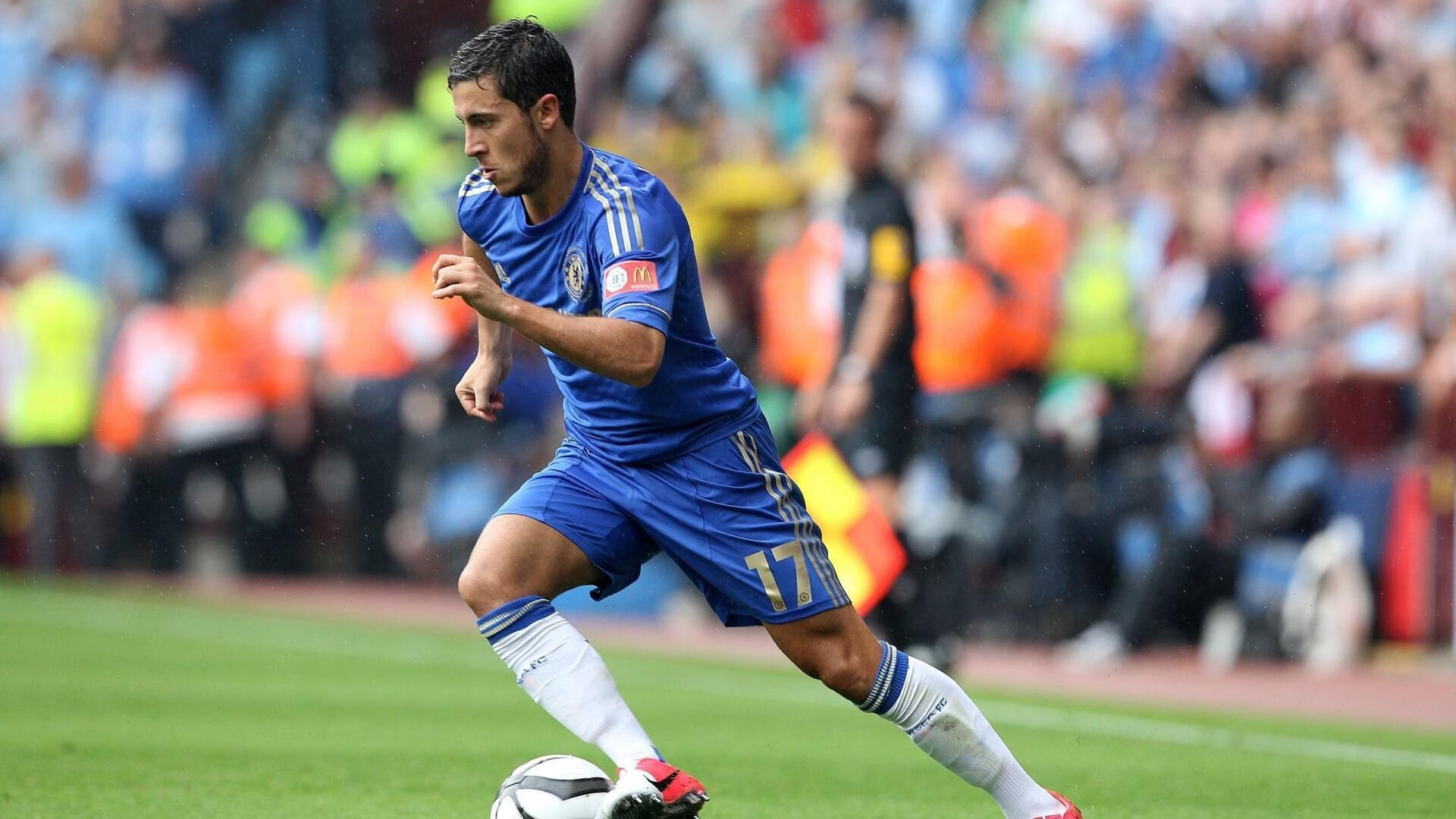 F1街道赛之夜，恩佐成为胜负手